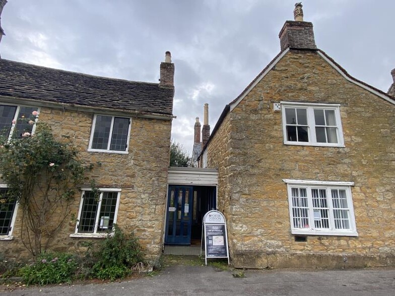 Abbey Close, Sherborne for sale - Building Photo - Image 3 of 5