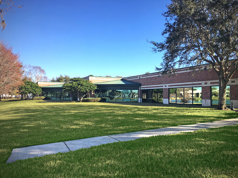 350 Corporate Way, Orange Park, FL for rent - Building Photo - Image 2 of 12