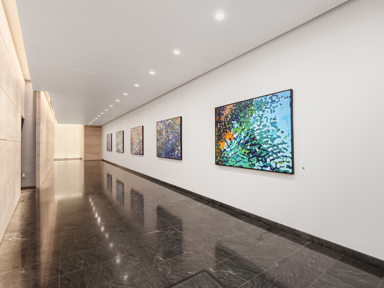 110 E 60th St, New York, NY for rent - Lobby - Image 3 of 13