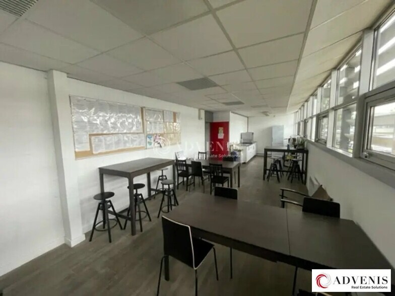 Light Industrial in Blanquefort for sale - Building Photo - Image 3 of 8