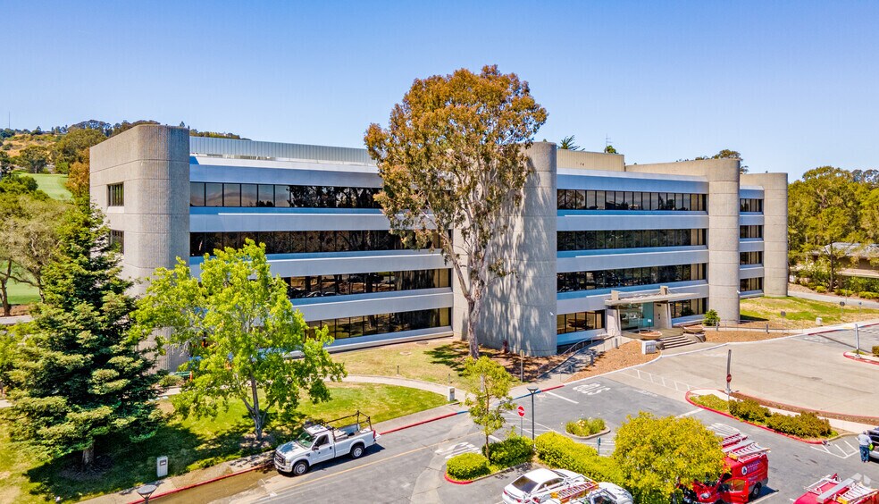 1900 Alameda De Las Pulgas, San Mateo, CA for rent - Primary Photo - Image 1 of 13