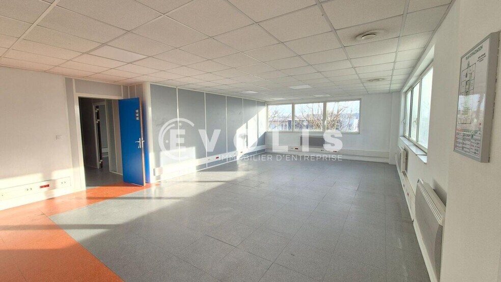 Office in Mareuil-lès-Meaux to rent - Building Photo - Image 3 of 15