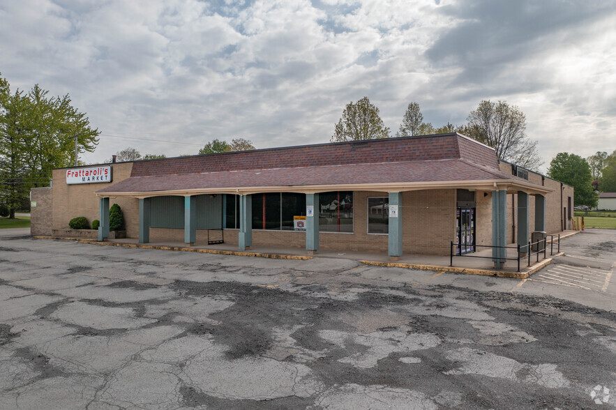 11045 Main St, New Middletown, OH for rent - Primary Photo - Image 1 of 7