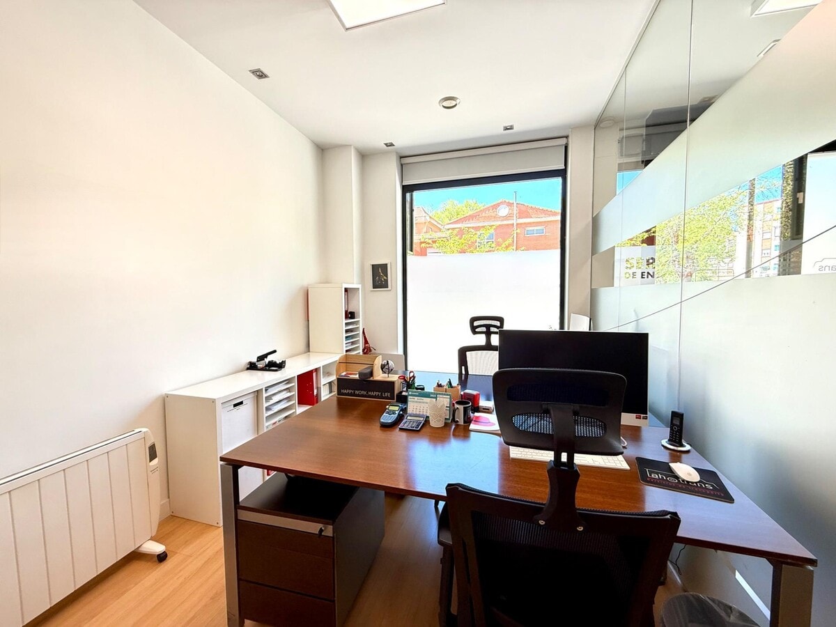 Pinto, MAD 28320 -  -  - Interior Photo - Image 2 of 13