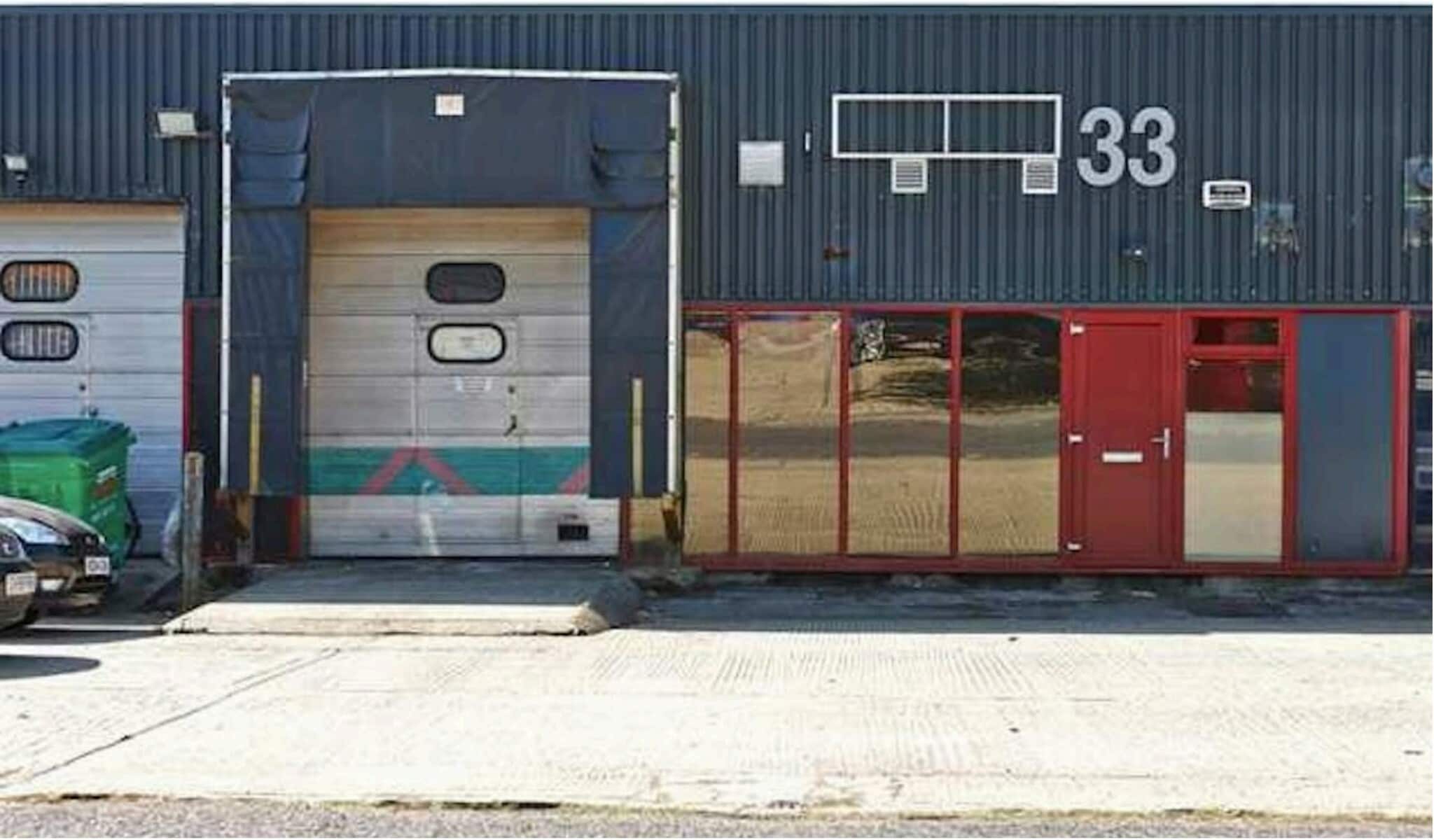 Edison Rd, Aylesbury to rent Building Photo- Image 1 of 5