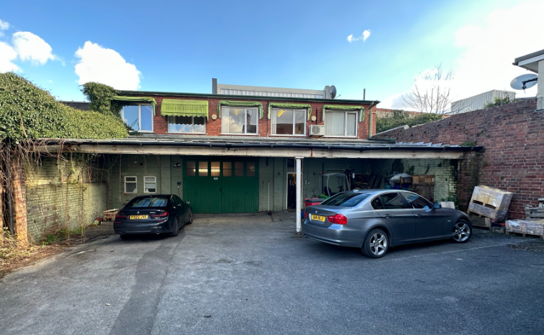 1 Cowlishaw Rd, Sheffield for rent - Primary Photo - Image 1 of 3