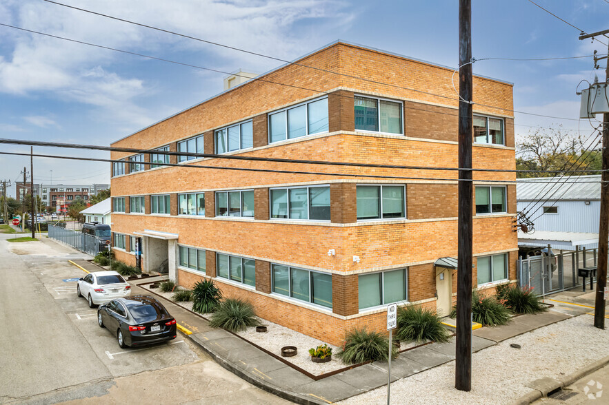 1702 Taylor St, Houston, TX for rent - Building Photo - Image 1 of 8