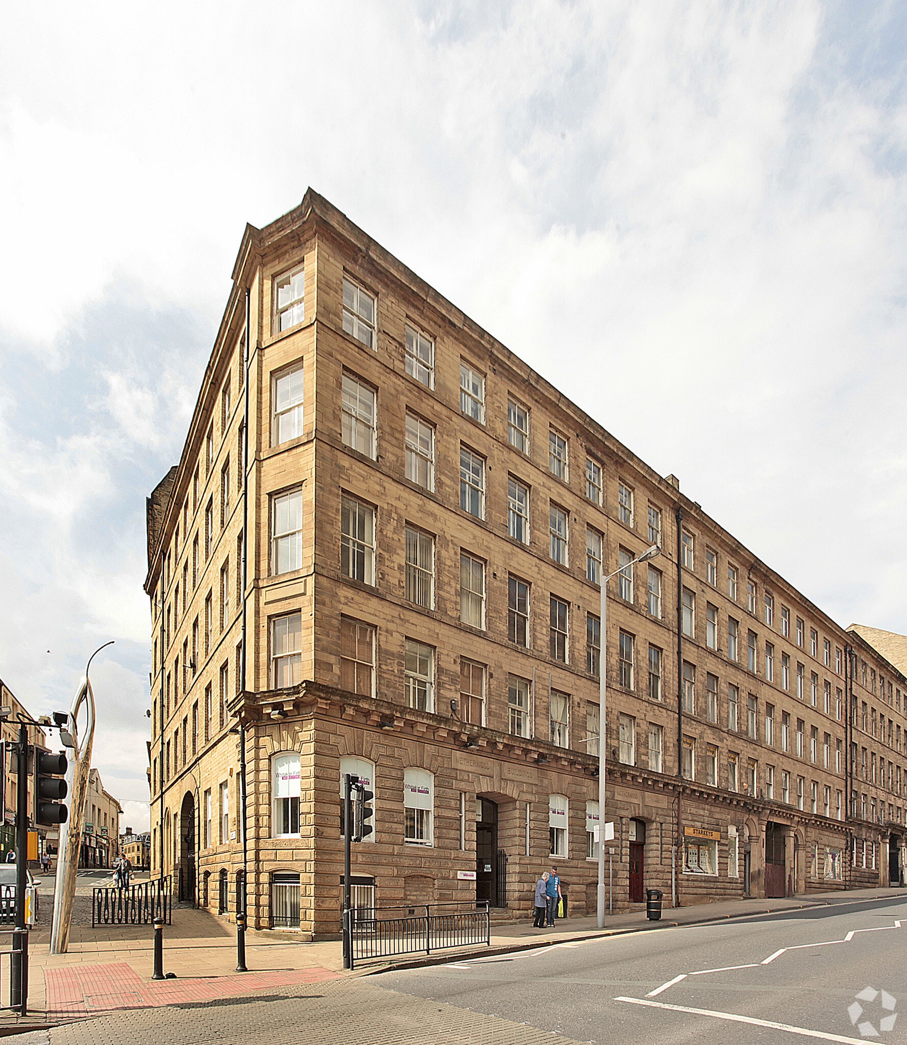 1 Manor Row, Bradford to rent Primary Photo- Image 1 of 3