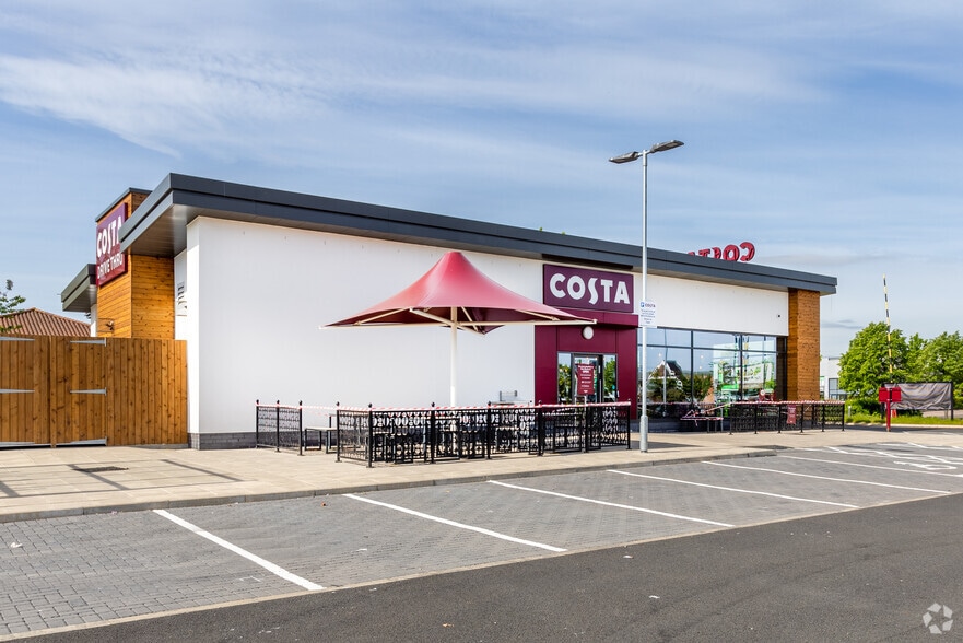 Springkerse Retail Park, Stirling for sale - Primary Photo - Image 1 of 1