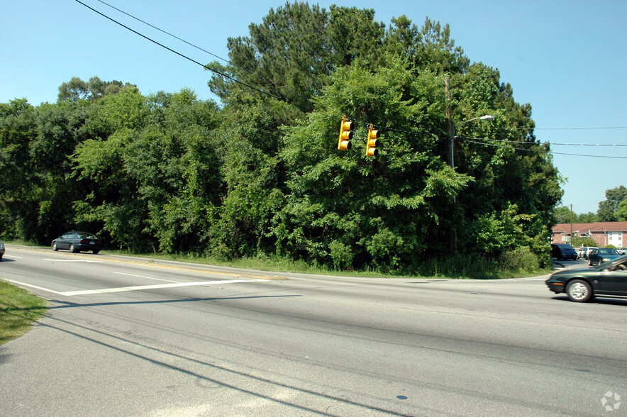 Ashley River Rd, Charleston, SC for sale - Building Photo - Image 2 of 4