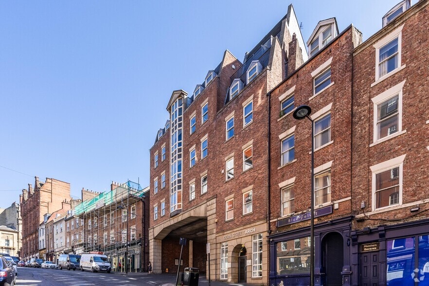 22-28 Dean St, Newcastle Upon Tyne to rent - Building Photo - Image 2 of 3
