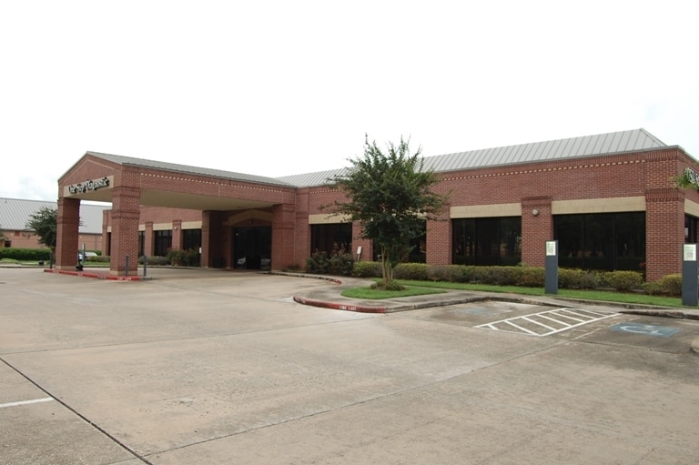 2121 Williams Trace Blvd, Sugar Land, TX for sale - Building Photo - Image 1 of 1