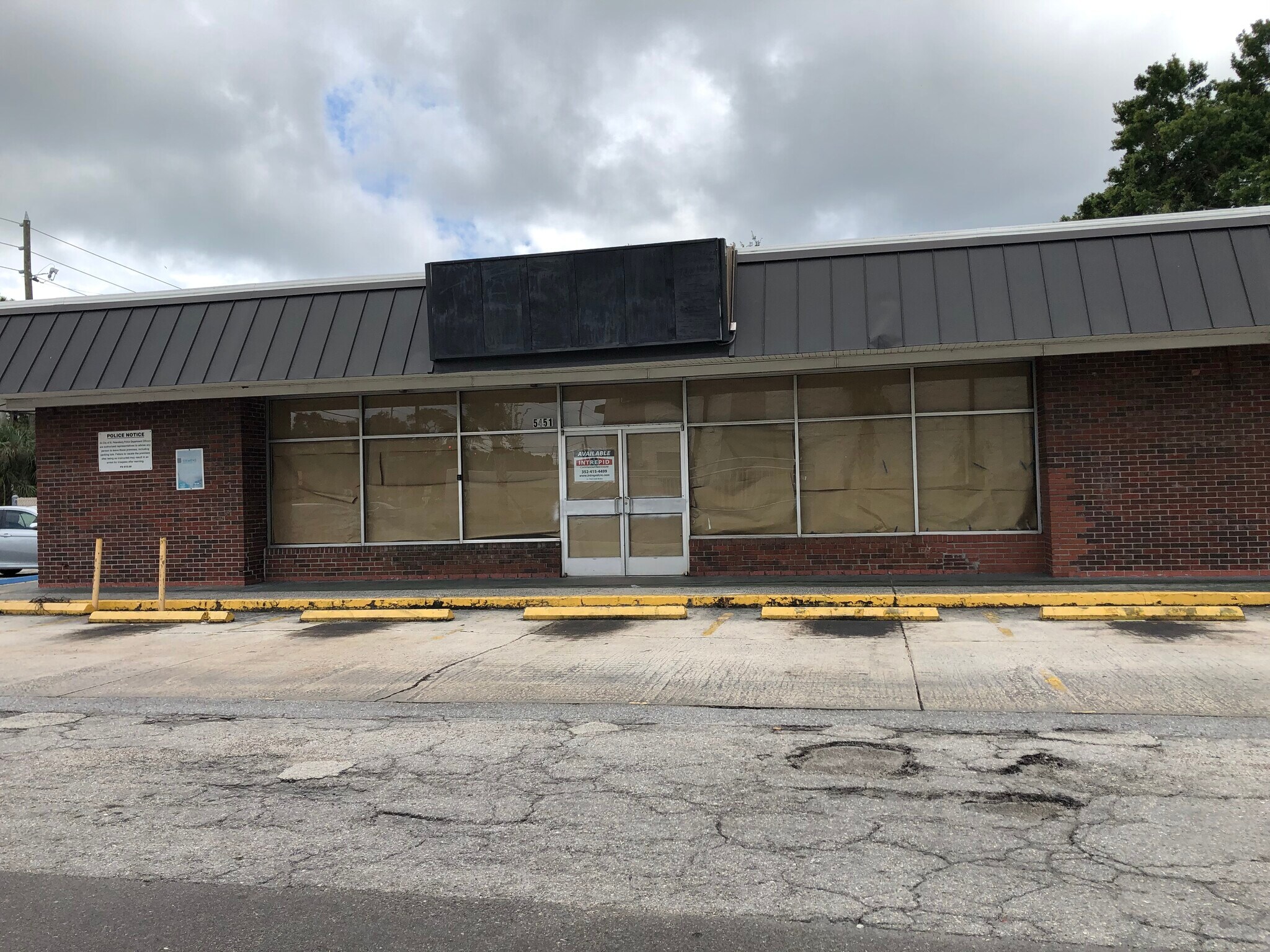 5451 31st St S, Saint Petersburg, FL for sale Building Photo- Image 1 of 1