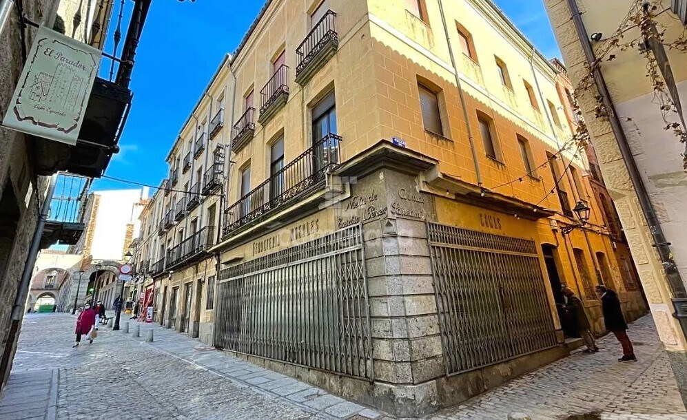 Calle Pedro Lagasca, 1, Ávila, Ávila for sale Primary Photo- Image 1 of 7