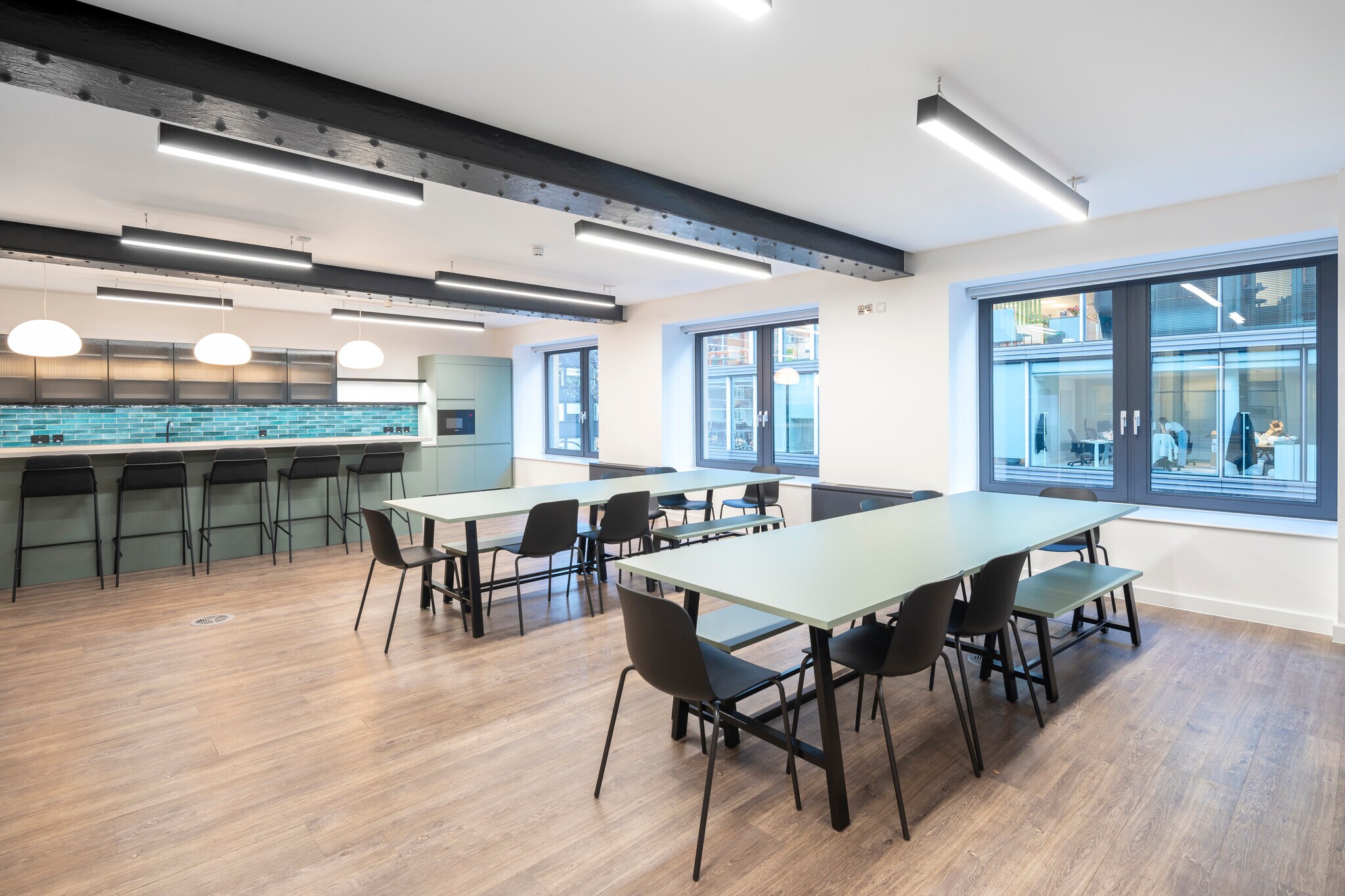 4-8 Maple St, London to rent Interior Photo- Image 1 of 5