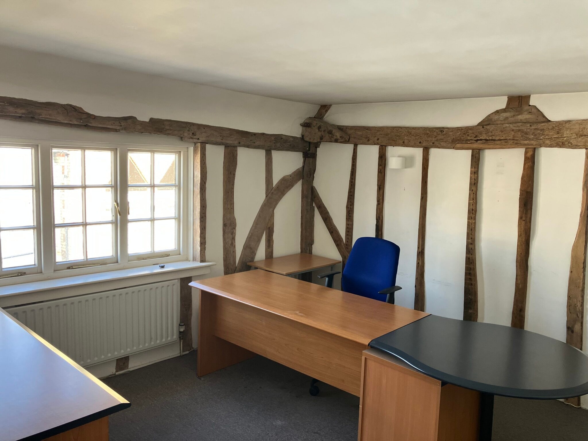 1-3 Market Hl, Royston to rent Interior Photo- Image 1 of 1