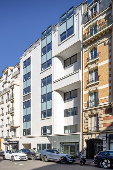 Office in Levallois-Perret to rent - Primary Photo - Image 1 of 13