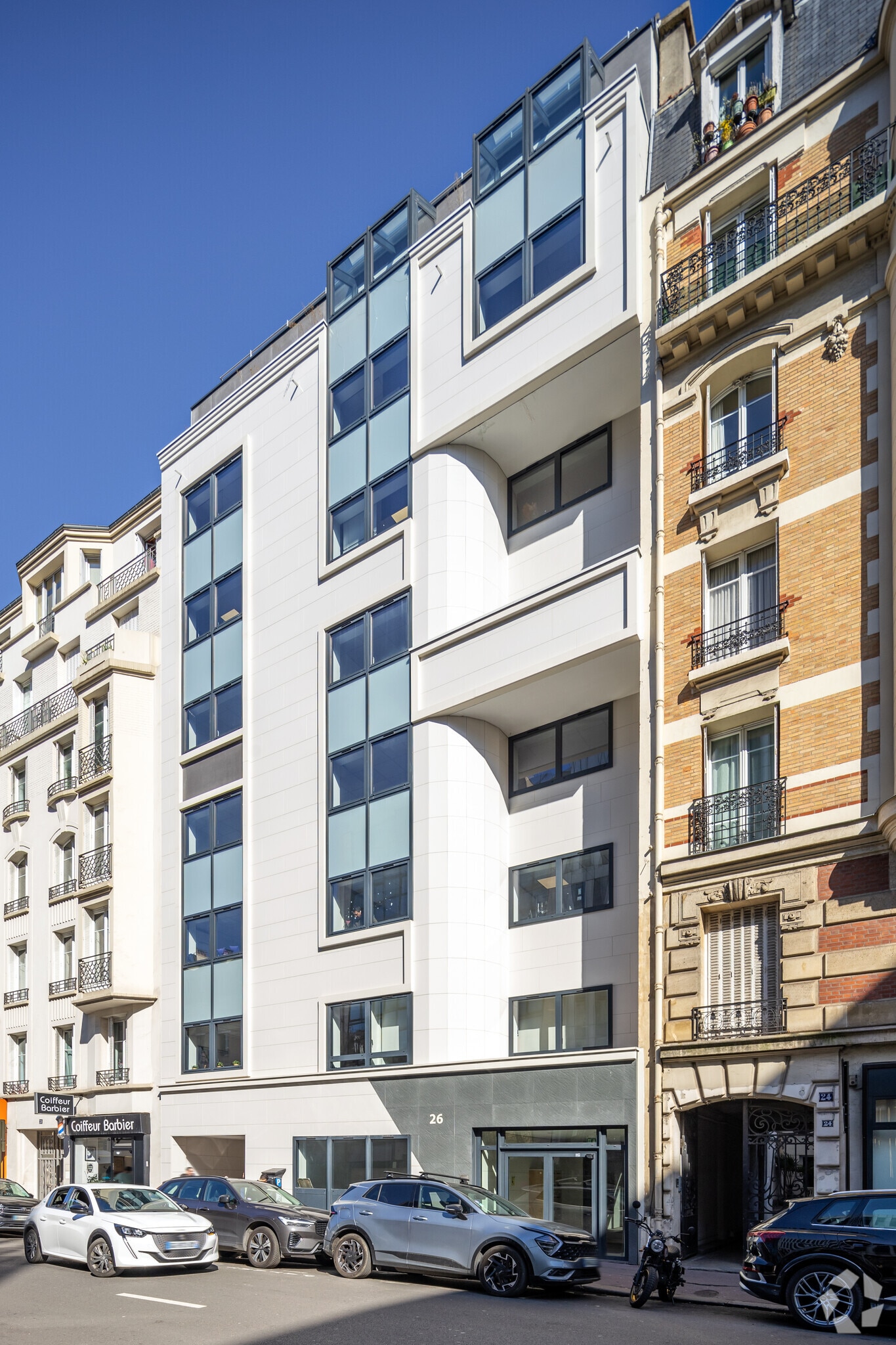 Office in Levallois-Perret to rent Primary Photo- Image 1 of 14