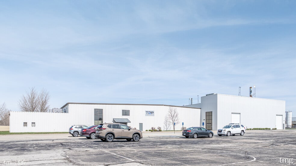 635 S Mapleton St, Columbus, IN for sale - Building Photo - Image 2 of 8