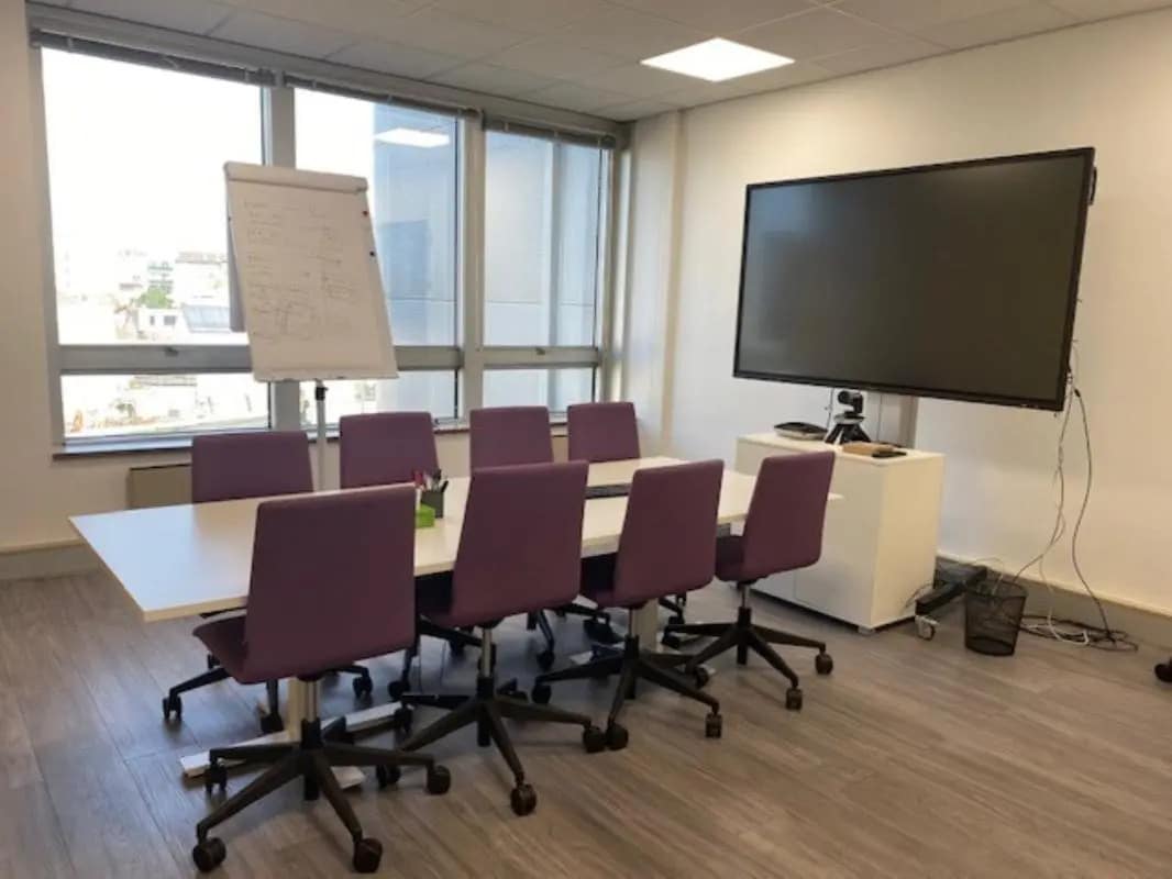 1-3 Boulevard Charles De Gaulle, Colombes for sale Interior Photo- Image 1 of 3