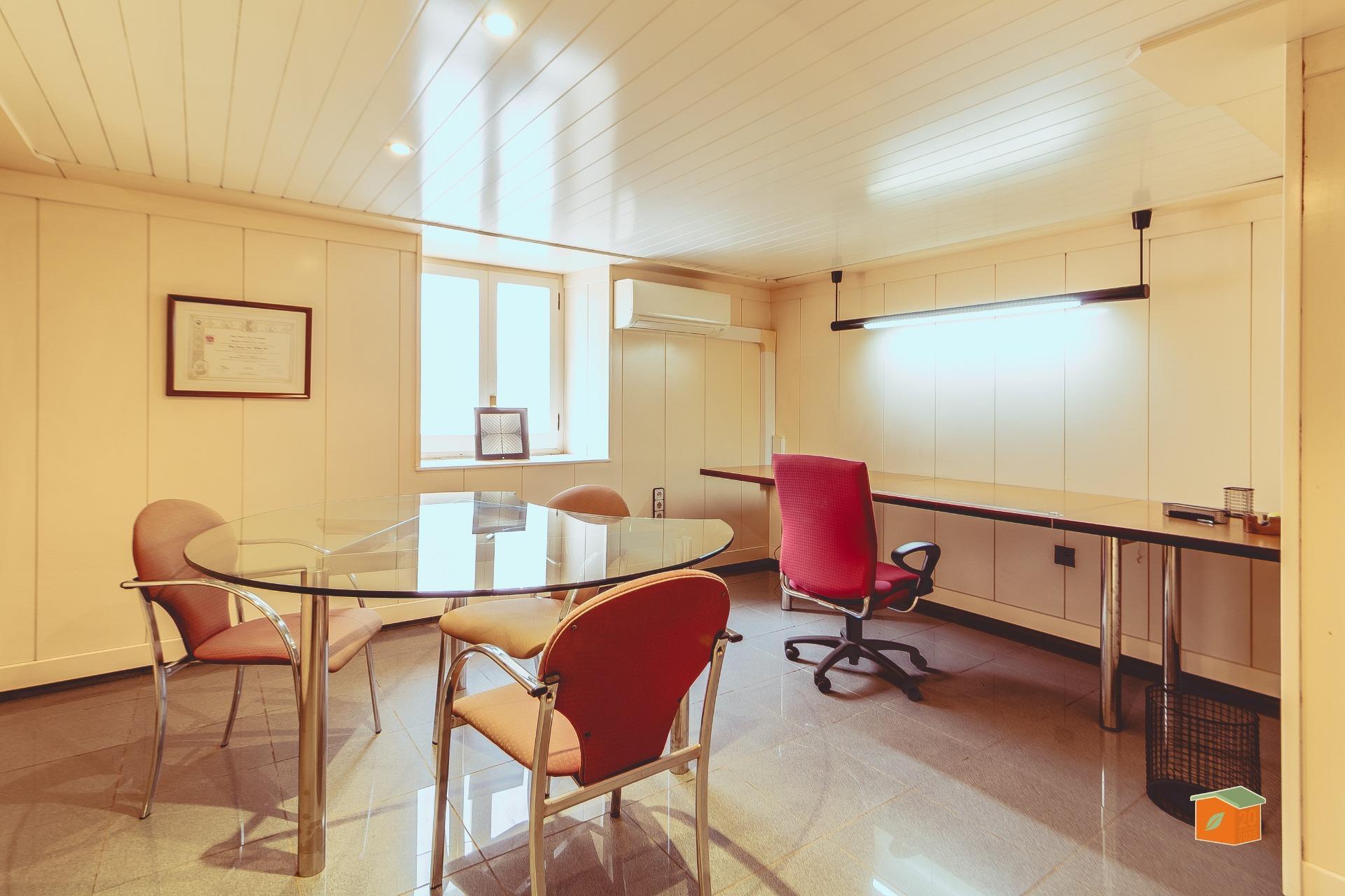 Office / Retail in Tarragona, Tarragona to rent Interior Photo- Image 1 of 21