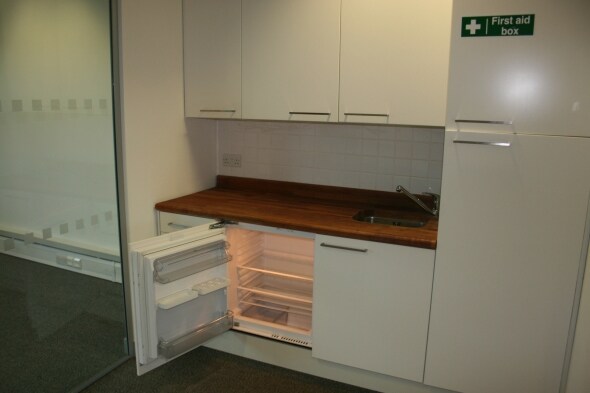 A1-A3 Endeavour Pl, Farnham for rent - Building Photo - Image 3 of 3