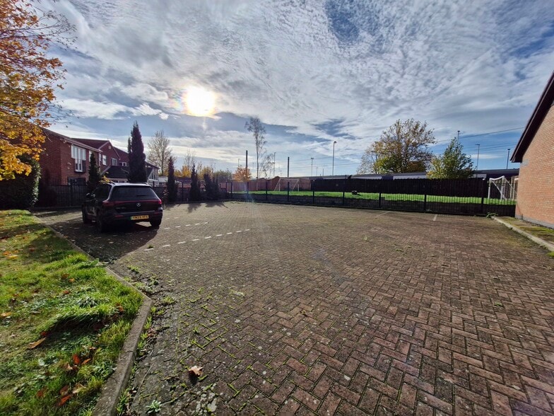 Church St, Doncaster to rent - Building Photo - Image 3 of 6