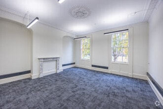 49-50 Queen Sq, Bristol to rent Interior Photo- Image 1 of 1