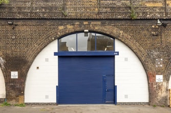 Portslade Rd, London to rent Building Photo- Image 2 of 5