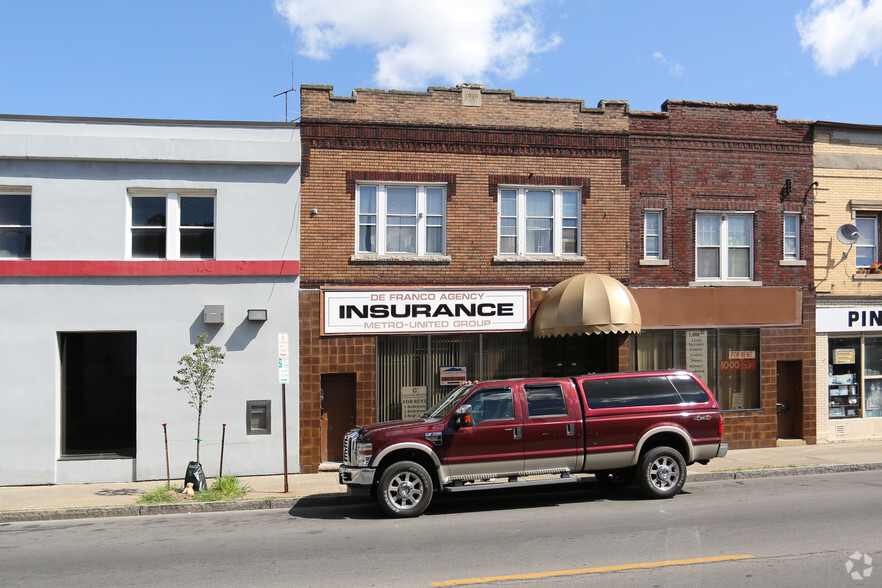 1908 Pine Ave, Niagara Falls, NY for sale - Primary Photo - Image 1 of 4