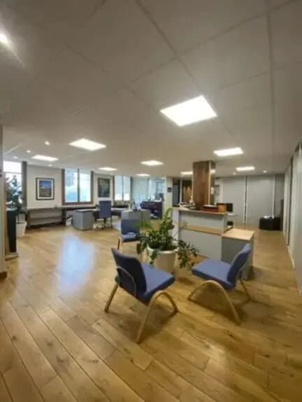 Vente Bureaux 211 m²