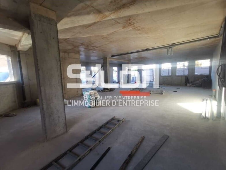 Office in Pont-de-Chéruy to rent - Interior Photo - Image 3 of 6