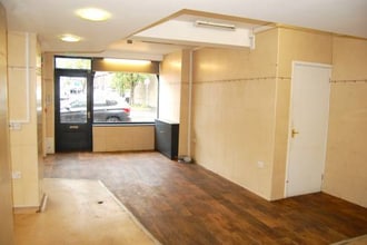 232-242 Eaves Ln, Chorley to rent Interior Photo- Image 2 of 6