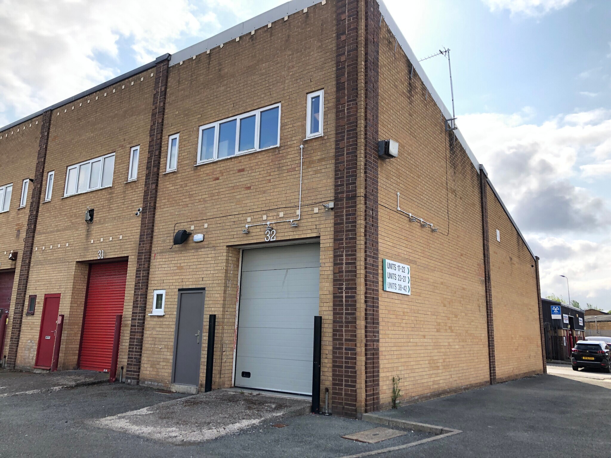 32 Coalbrookdale Rd, Neston for sale Building Photo- Image 1 of 1