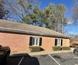 100 Professional Park Dr, Cumming, GA for rent Building Photo- Image 1 of 13