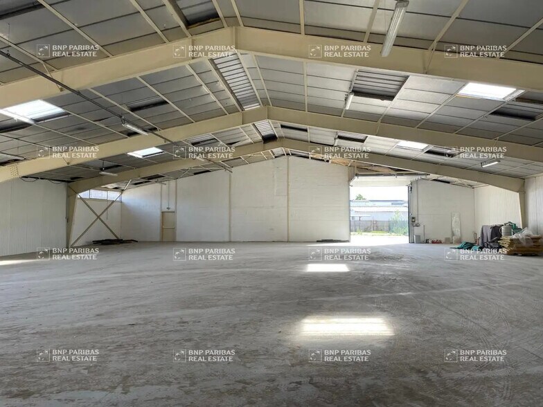 Office in Bordeaux to rent - Interior Photo - Image 3 of 11