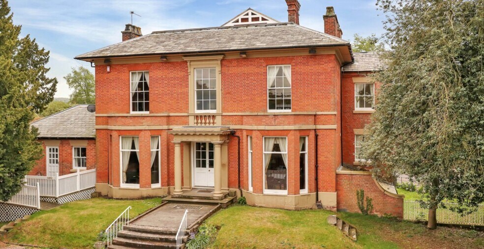 High St, Uttoxeter for sale - Primary Photo - Image 1 of 1