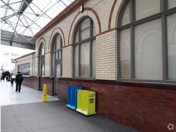 Cigar Aly, Manchester for sale Primary Photo- Image 1 of 1