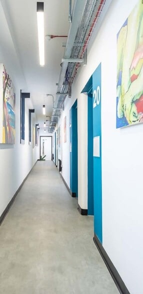 130 Leith Walk, Edinburgh to rent - Interior Photo - Image 1 of 2