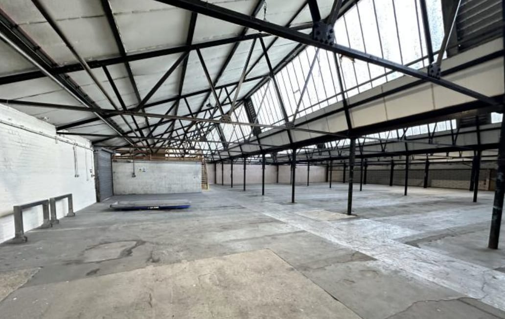 Wotton-Under-Edge, Kingswood for sale Interior Photo- Image 1 of 4