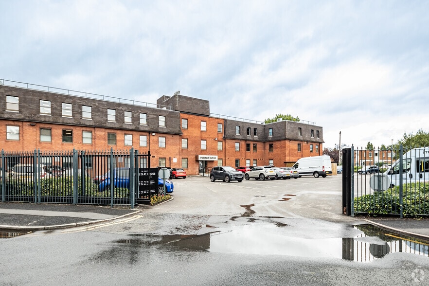 Palatine Rd, Manchester to rent - Building Photo - Image 2 of 8