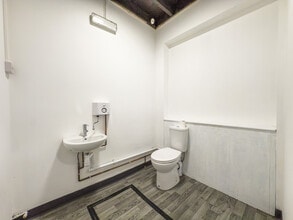 1 Clarence Rd, Gosport to rent Interior Photo- Image 2 of 9