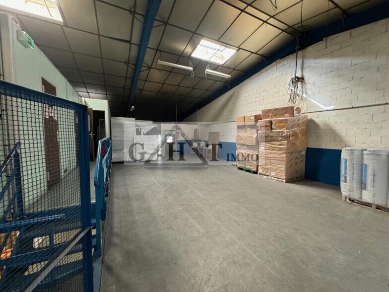 Industrial in Chennevières-sur-Marne to rent - Interior Photo - Image 2 of 3