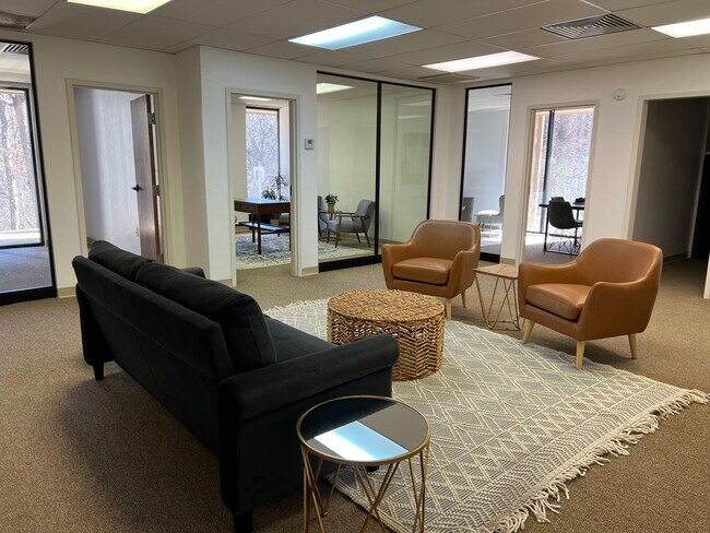 More details for 1603 E 19th St, Edmond, OK - Co-working to Rent