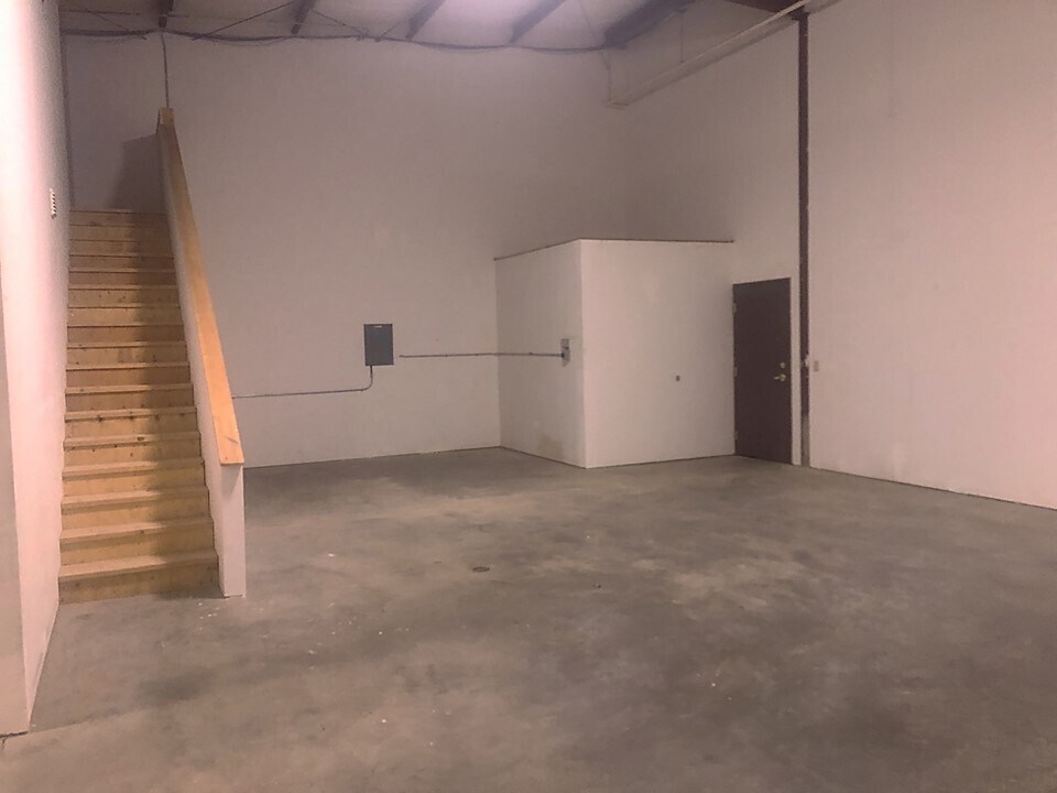 27071 Mueller Place, Sioux Falls, SD to rent Building Photo- Image 1 of 13