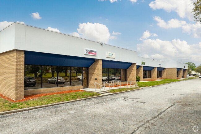 More details for 3902 Corporex Park Dr, Tampa, FL - Light Industrial, Industrial for Rent