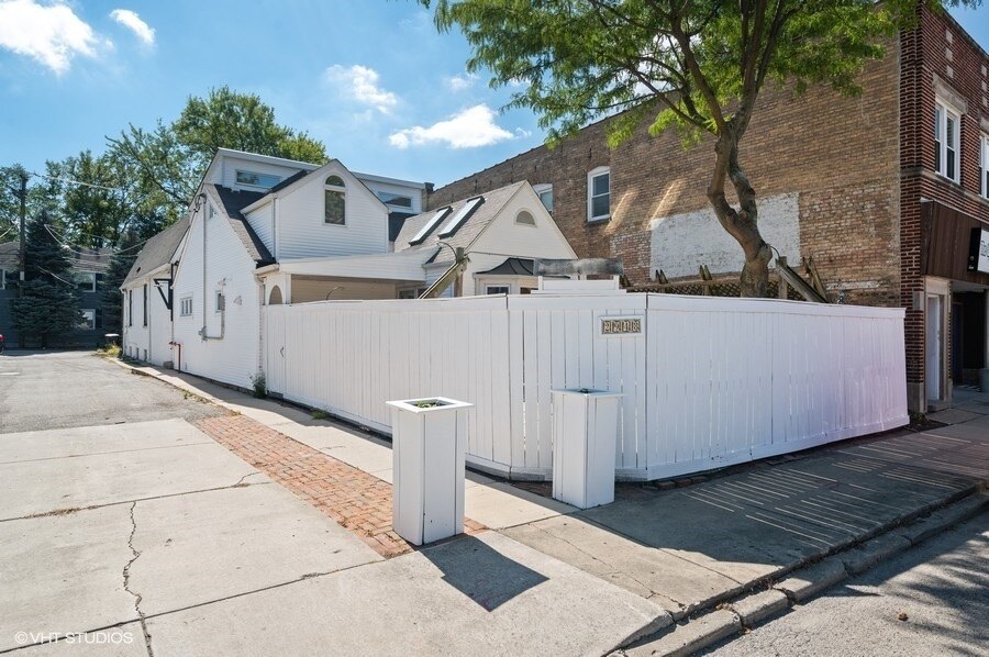 2948 Central St, Evanston, IL for sale Primary Photo- Image 1 of 1