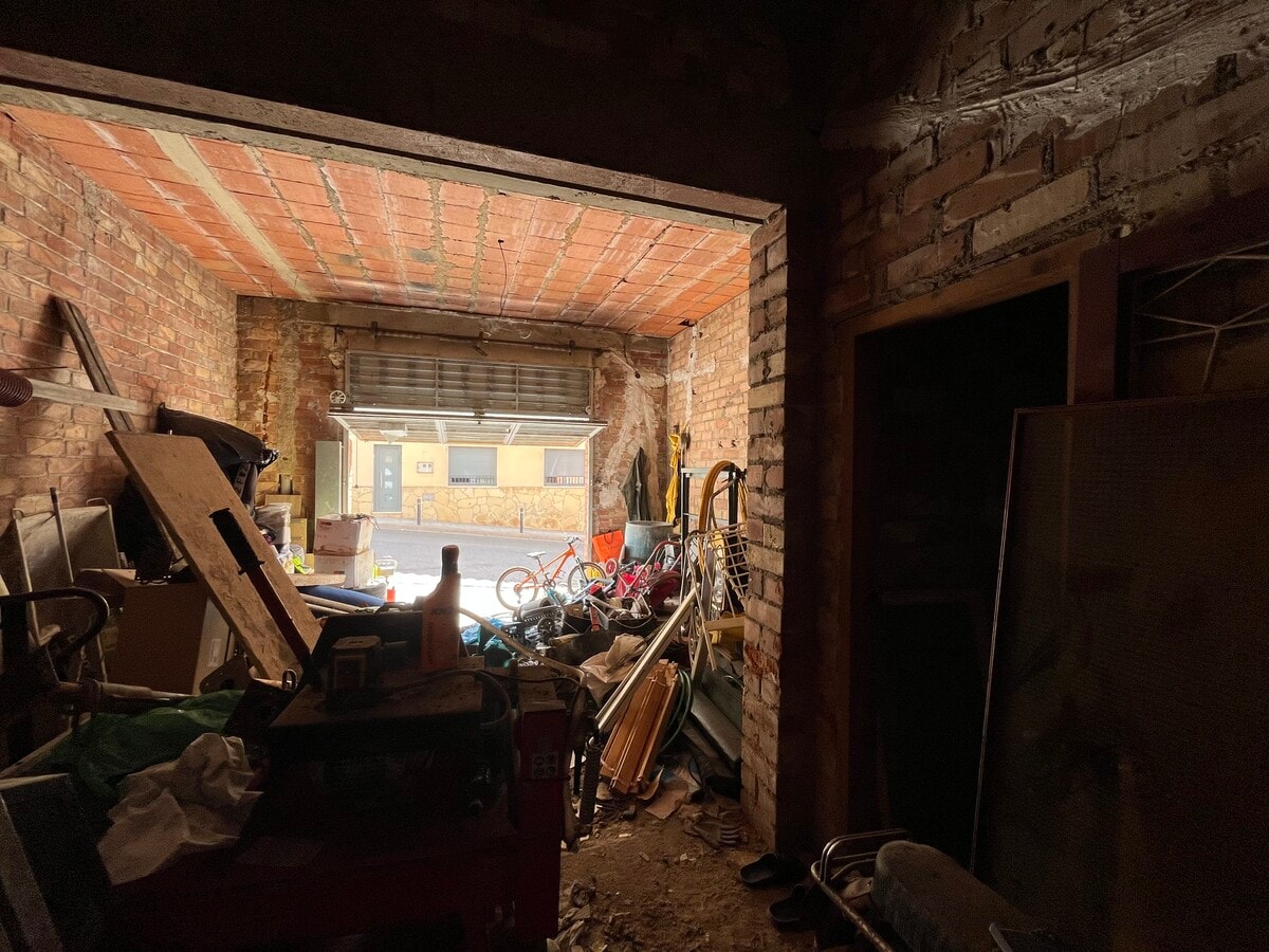 Esparreguera, BAR 08292 - Unit 1 - - Interior Photo - Image 1 of 7