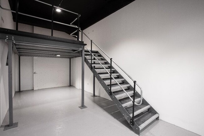 More details for Western Ave, London - Industrial to Rent