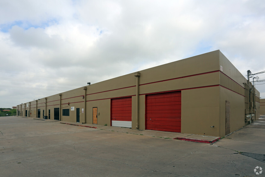 5233 IH 37, Corpus Christi, TX for rent - Building Photo - Image 1 of 2